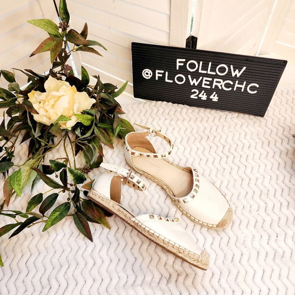MARC FISHER ESPADRILLE CLOSED TOE STUDDED SHOES SIZE 7